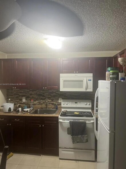 624 Kifer St, West Palm Beach, FL 33405