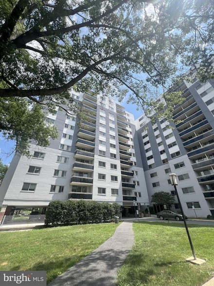 7333 New Hampshire Ave Unit 618, Takoma Park, MD 20912
