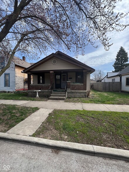 1437 S Reisner St, Indianapolis, IN 46221