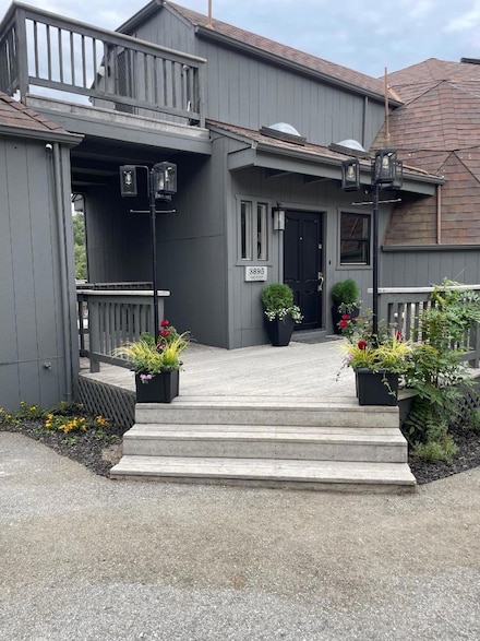 3895 Page Mill Rd, Los Altos Hills, CA 94022