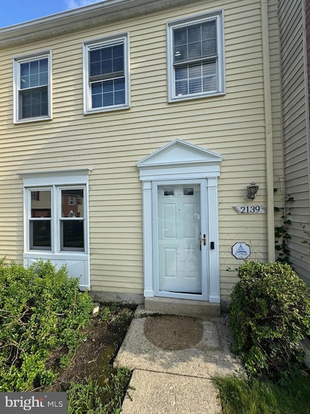 2139 N Anvil Ln, Temple Hills, MD 20748