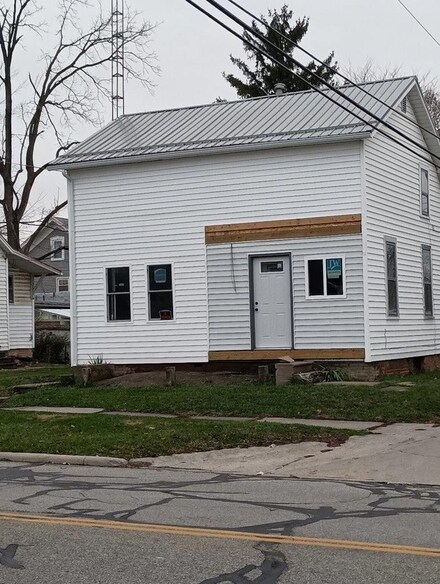 220 W Charles St, Bucyrus, OH 44820