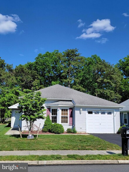 68 Pine Oak Blvd, Barnegat, NJ 08005