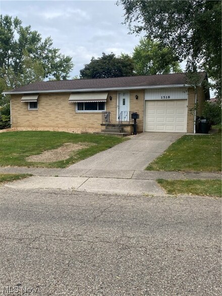 1518 Walnut Rd SW, Massillon, OH 44647