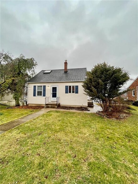 1410 Detweiler Ave, Hellertown, PA 18055