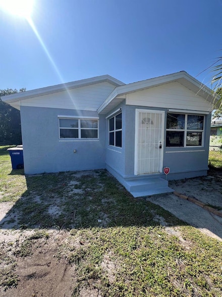905 N 19th St, Fort Pierce, FL 34950