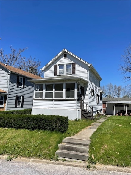 972 Coleman Ave, Sharpsville, PA 16150