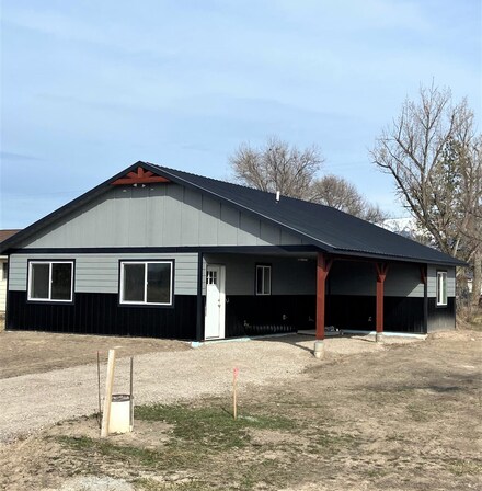 53058 1st Ave W, Charlo, MT 59824