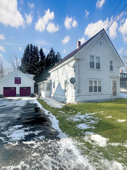 98 North St, Dover Foxcroft, ME 04426