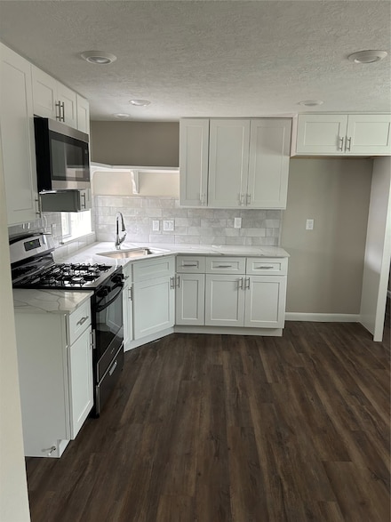 29902 Kingbird Dr, Tomball, TX 77377