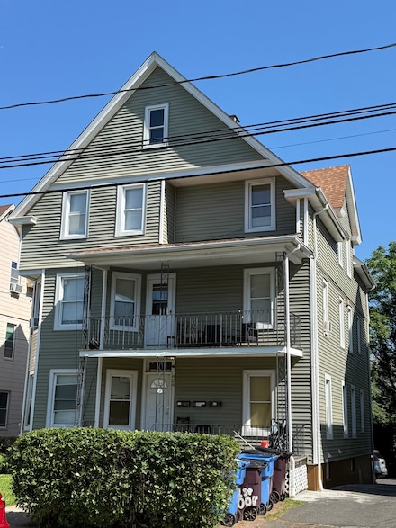 424 Church St, New Britain, CT 06051