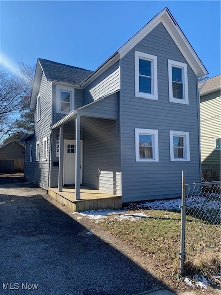 6801 Guthrie Ave, Cleveland, OH 44102