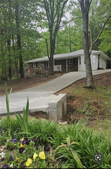 1001 Green Valley Rd SW, Mableton, GA 30126