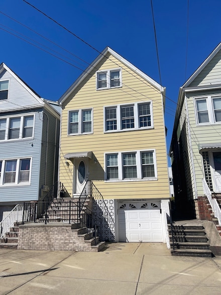 193 Avenue C Unit 2, Bayonne, NJ 07002