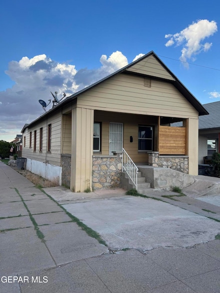 1118 N Laurel St, El Paso, TX 79902