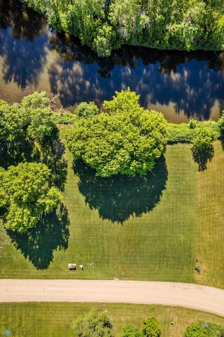 1506 Island Park Dr, Jamestown, ND 58401