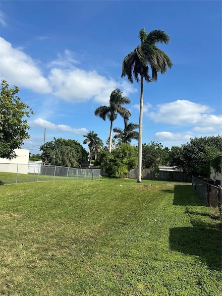 1 NE 1st Ave, Dania Beach, FL 33004