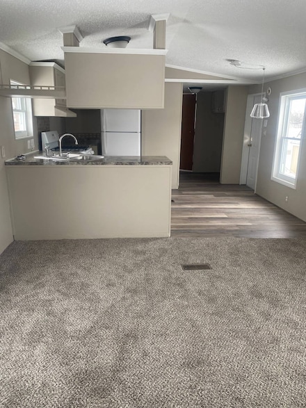 461 W Lytle St Unit 37, Fostoria, OH 44830