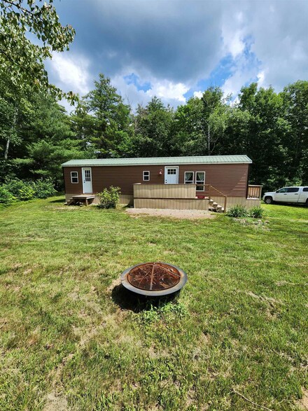 101 Thurley Rd, Center Ossipee, NH 03814