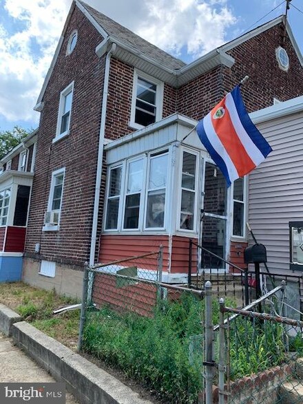 1381 Collings Rd, Camden, NJ 08104