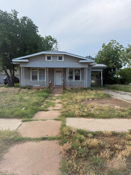 1702 Sandefer St, Abilene, TX 79603