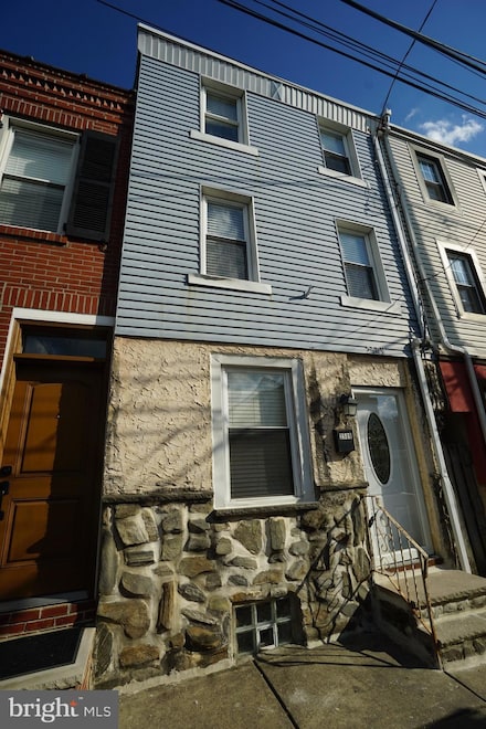 2509 Tilton St, Philadelphia, PA 19125