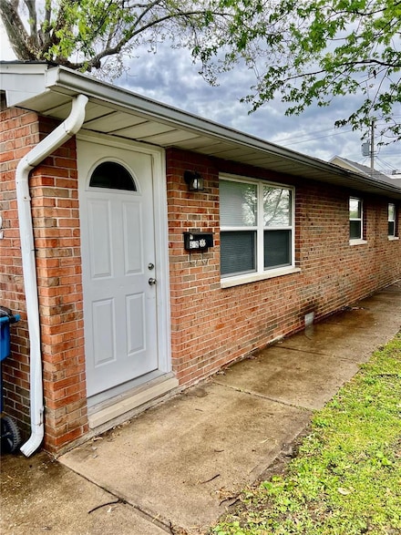 512 E Ferguson Ave Unit 514, Wood River, IL 62095