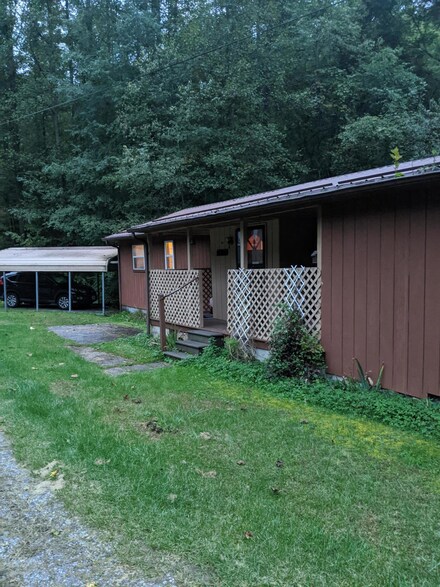 115 Whitner Ln, Haysi, VA 24256