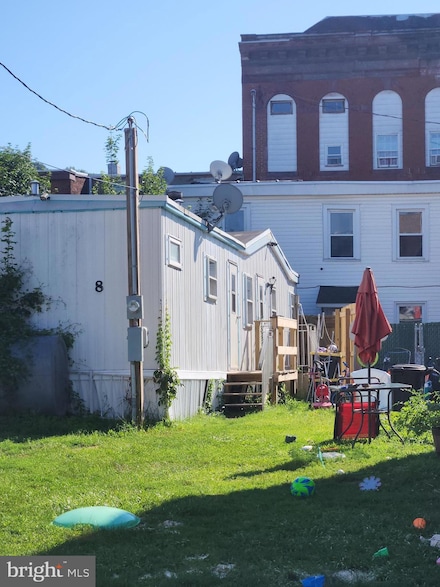8 S Front St, Saint Clair, PA 17970