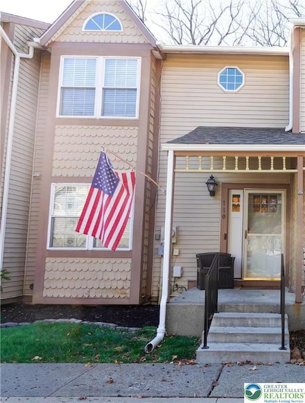 110 Independence Ct, Bethlehem, PA 18020