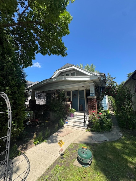 934 S 31st St, Milwaukee, WI 53215