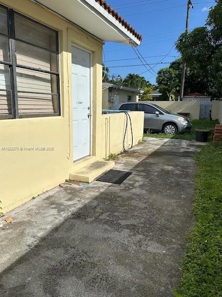 116 W 17th St, Hialeah, FL 33010