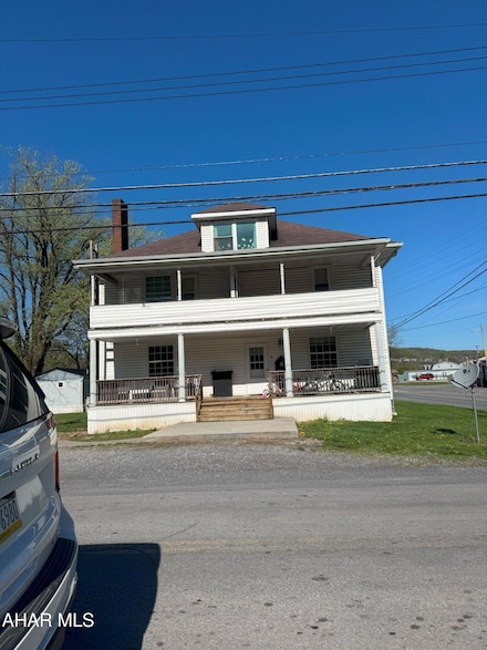 2743 Everett Rd, East Freedom, PA 16637