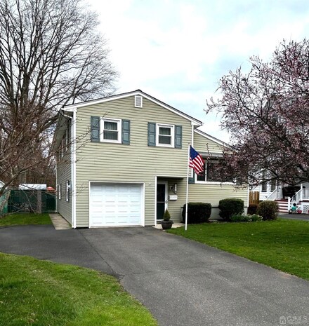 327 New Market Rd, Dunellen, NJ 08812