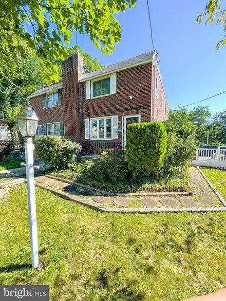 1029 Church Ln, Lansdowne, PA 19050