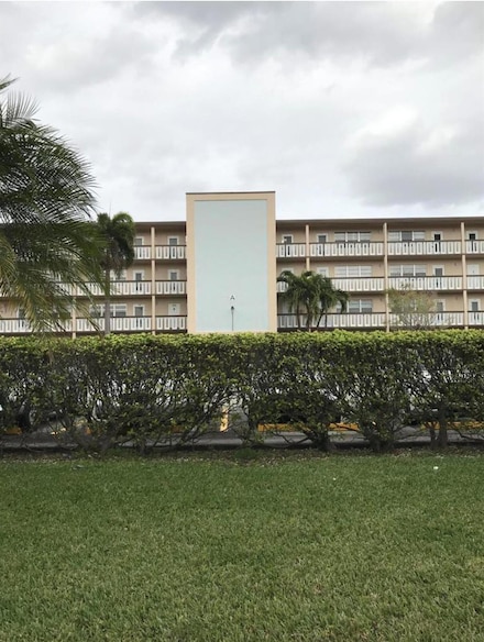 413 Southampton A, West Palm Beach, FL 33417
