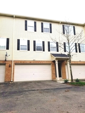 255 Evergreen Cir Unit 255, Gilberts, IL 60136