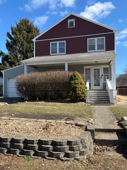 220 4th Ave, Springfield, OH 45505