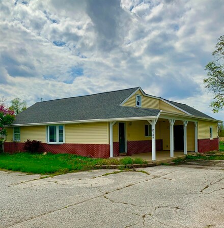 2238 S Marion Rd, Huntington, IN 46750
