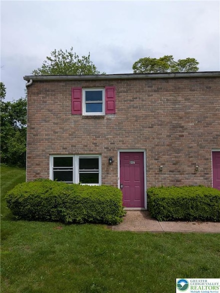 121 E Hillcrest Ln Unit E37, Slatington, PA 18080