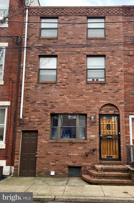 638 Kimball St, Philadelphia, PA 19147