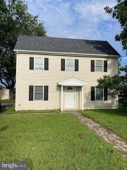 3810 Main St, Trappe, MD 21673