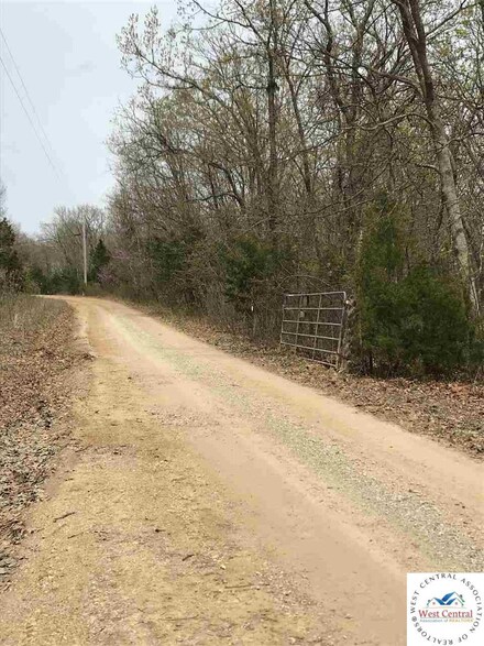 10490 1301 NE, Osceola, MO 64776