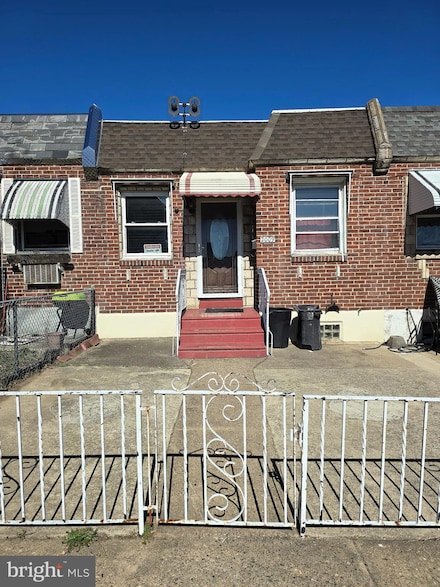 2009 E Cheltenham Ave, Philadelphia, PA 19124