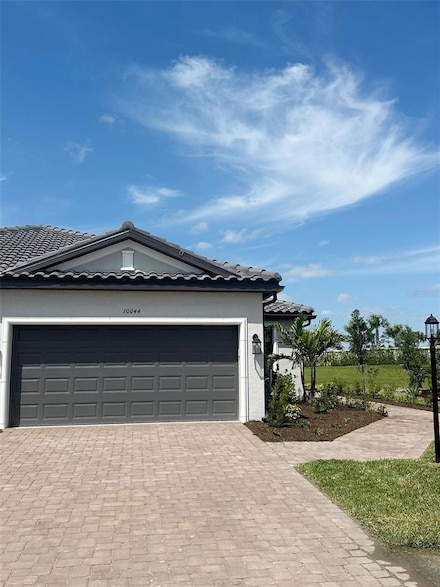 10044 Morning Mist Ln, Sarasota, FL 34241