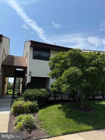 28 B E Daisy Ln, Mount Laurel, NJ 08054