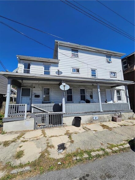 35 Vine St, Tamaqua, PA 18252