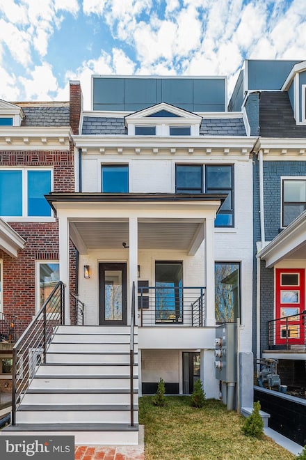 734 Kenyon St NW Unit 2, Washington, DC 20010