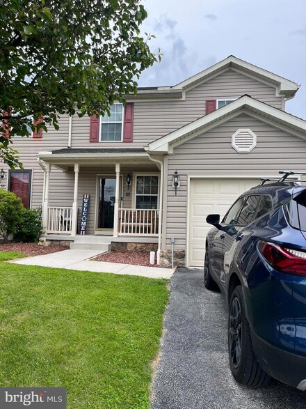 53 Skyview Cir Unit 54A, Hanover, PA 17331