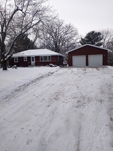 15506 Hematite St NW, Anoka, MN 55303